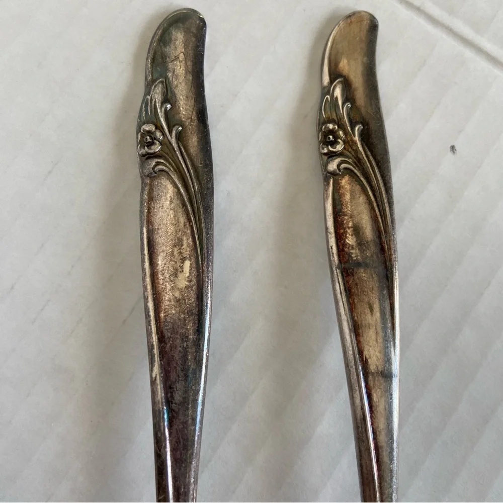 Rogers & Bro tarnished seen